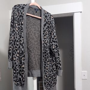 GAP Gray Leopard Print Women's Cardigan